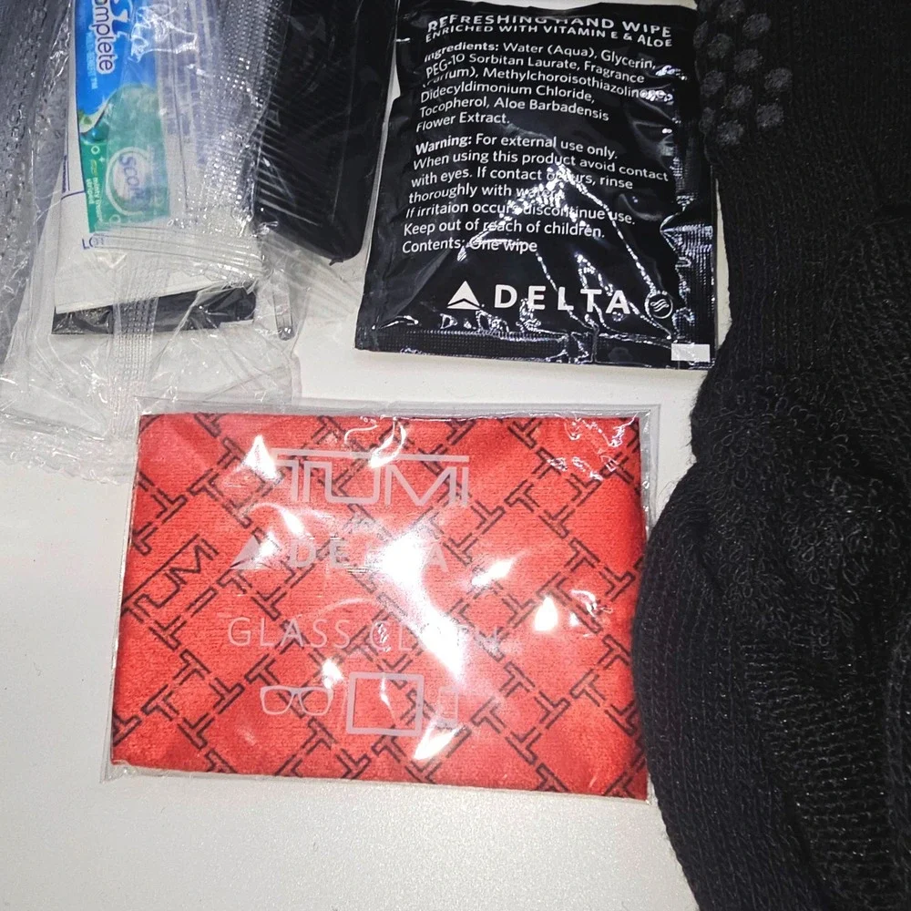 Tumi delta airlines